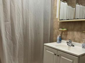 60-59 69th Street, Maspeth NY 11378