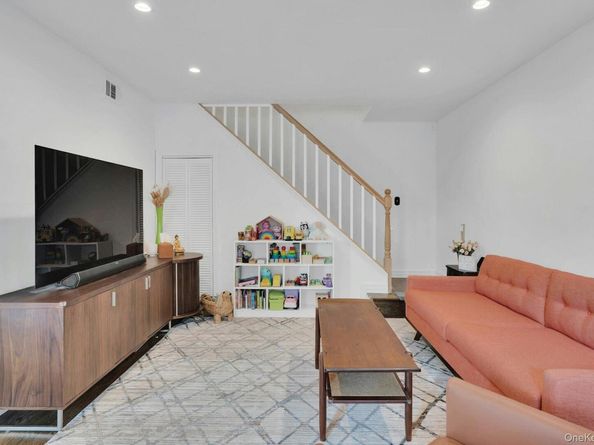 219 Storm Drive, Holtsville NY 11742