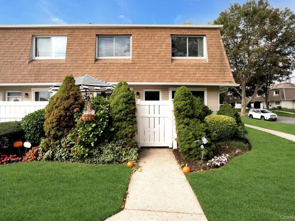 219 Storm Drive, Holtsville NY 11742