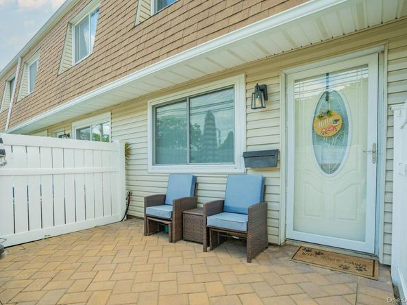 219 Storm Drive, Holtsville NY 11742