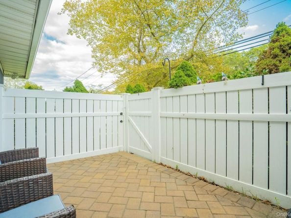 219 Storm Drive, Holtsville NY 11742