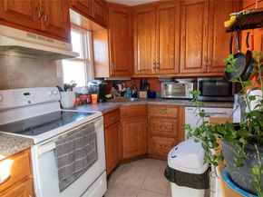 2810 1st Place, Baldwin NY 11510