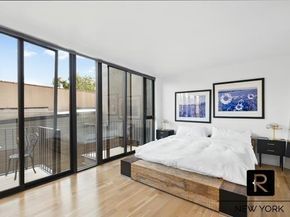 364 Myrtle Avenue 2B, Brooklyn NY 11205