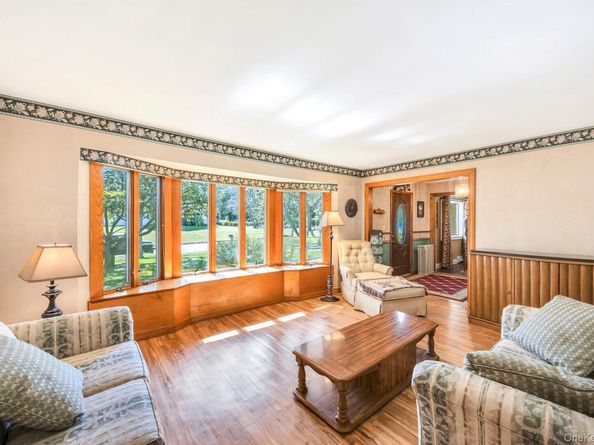 1 Carman Lane, Nesconset NY 11767