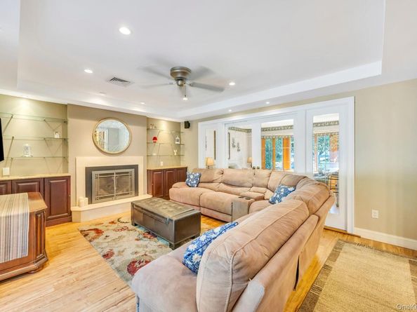 1 Carman Lane, Nesconset NY 11767