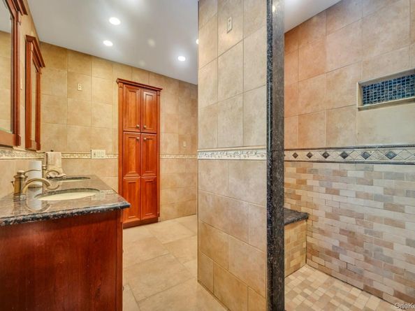 1 Carman Lane, Nesconset NY 11767