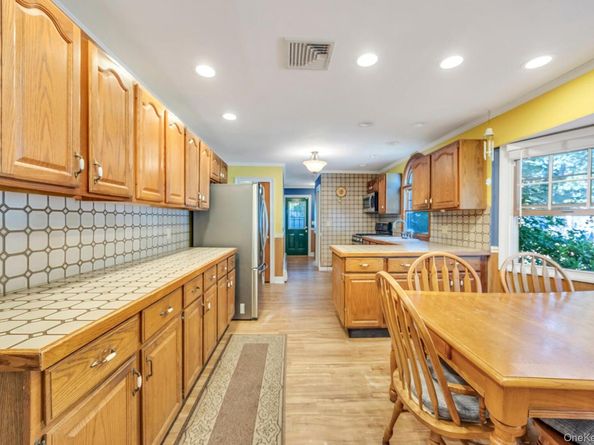 1 Carman Lane, Nesconset NY 11767
