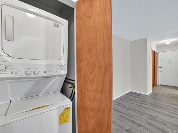 1 Granada Crescent 6, White Plains NY 10603