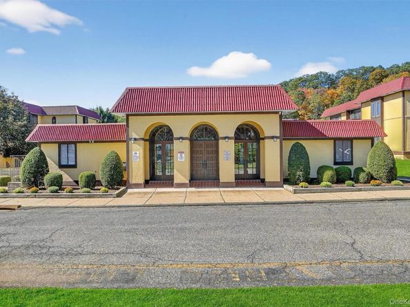 1 Granada Crescent 6, White Plains NY 10603