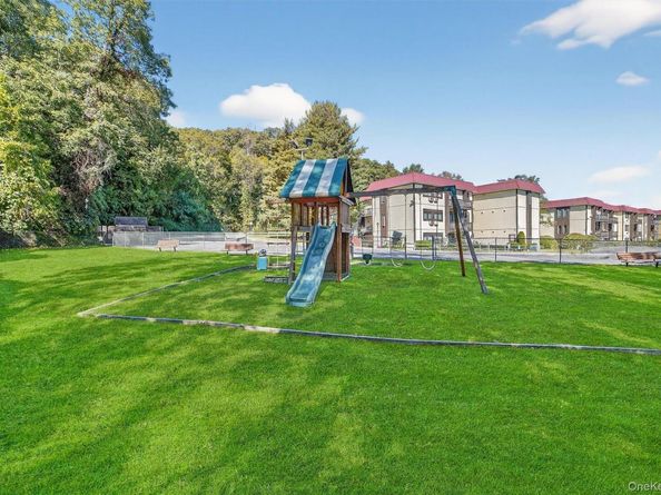 1 Granada Crescent 6, White Plains NY 10603