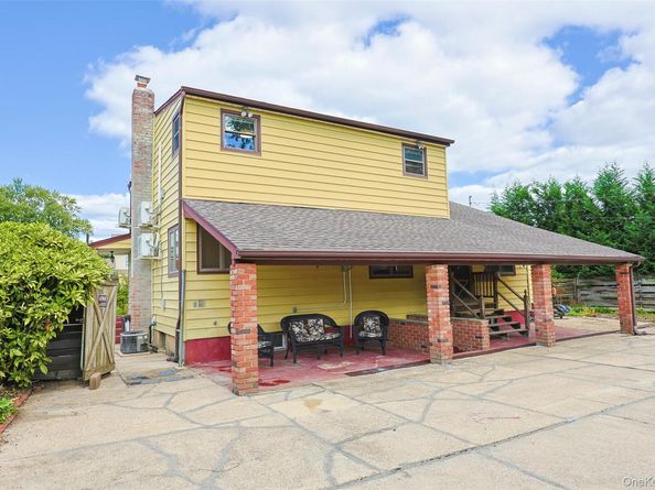 15 Alexander Drive, Syosset NY 11791