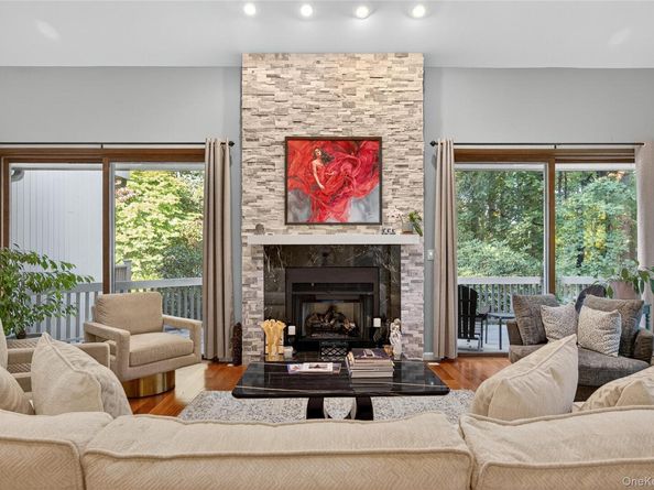 11 Willada Lane, Glen Cove NY 11542