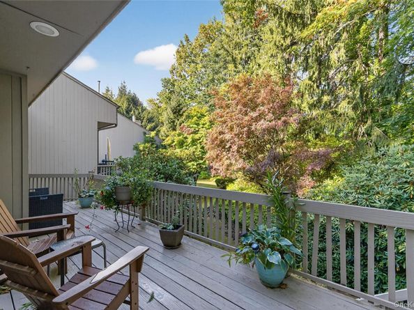 11 Willada Lane, Glen Cove NY 11542