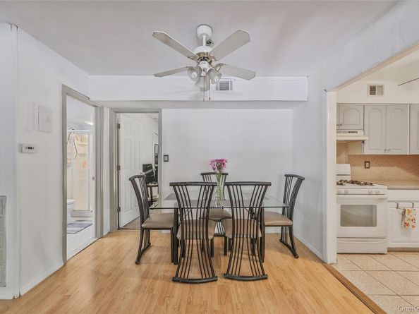 136 Bailey Court 136, Middle Island NY 11953