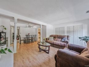 136 Bailey Court 136, Middle Island NY 11953