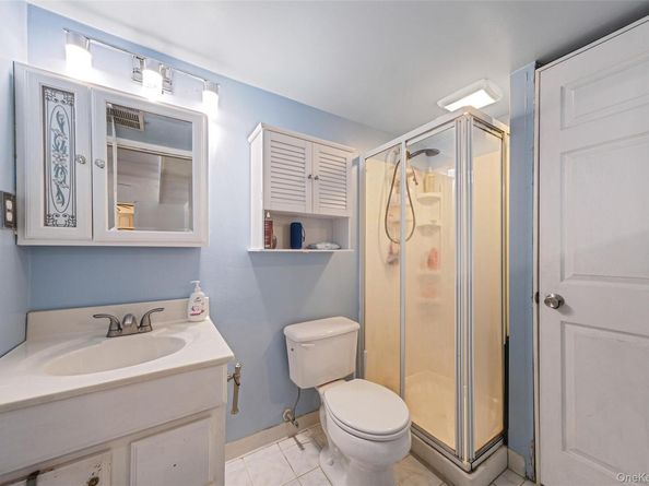 136 Bailey Court 136, Middle Island NY 11953