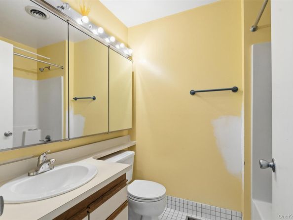 230 Fleet Court 16230, Bronx NY 10473