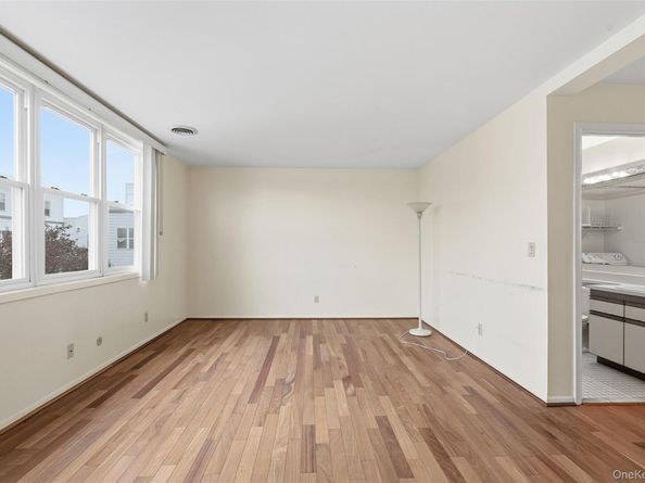 230 Fleet Court 16230, Bronx NY 10473