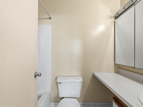 230 Fleet Court 16230, Bronx NY 10473