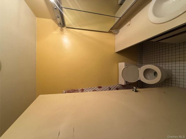 230 Fleet Court 16230, Bronx NY 10473