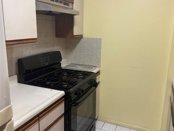 230 Fleet Court 16230, Bronx NY 10473