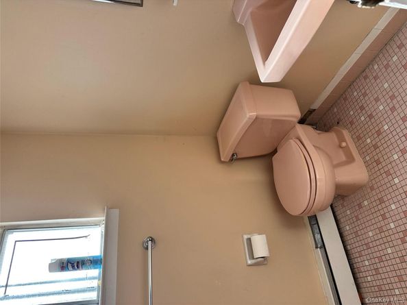 3128 Schreiber Place, Baldwin NY 11510