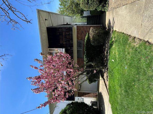 3128 Schreiber Place, Baldwin NY 11510