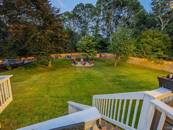 7 Cohrs Court, Moriches NY 11955
