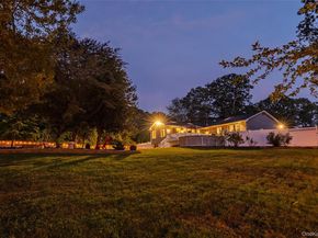 7 Cohrs Court, Moriches NY 11955
