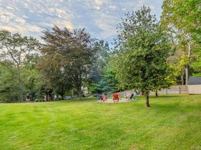 7 Cohrs Court, Moriches NY 11955