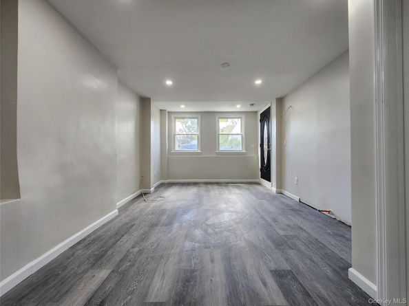 225 S 11th Avenue, Mount Vernon NY 10550