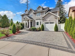 10 Fuschetto Court, Farmingdale NY 11735