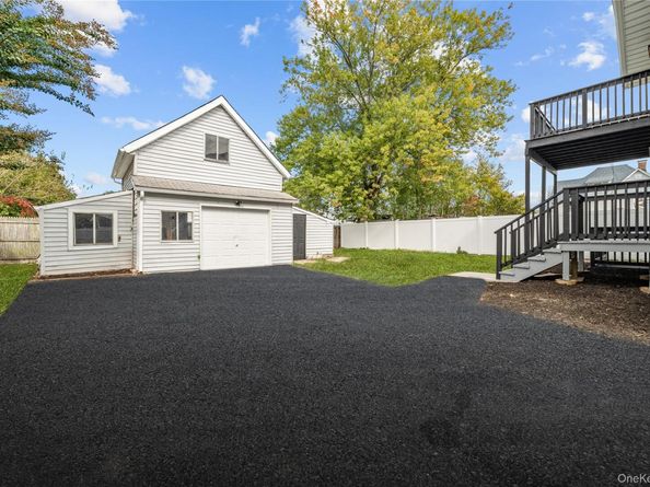 16 Johnson Place, Freeport NY 11520