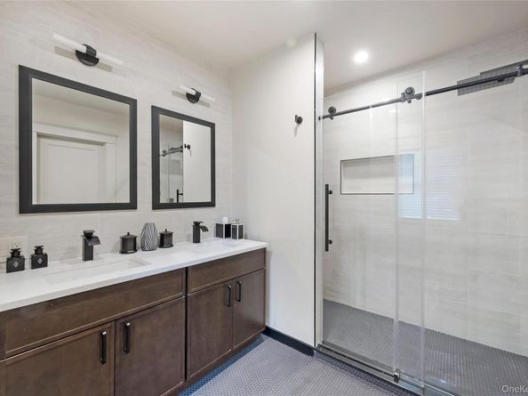 60 Aberfoyle Road, New Rochelle NY 10804