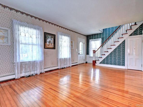 214 Foster Avenue, Sayville NY 11782