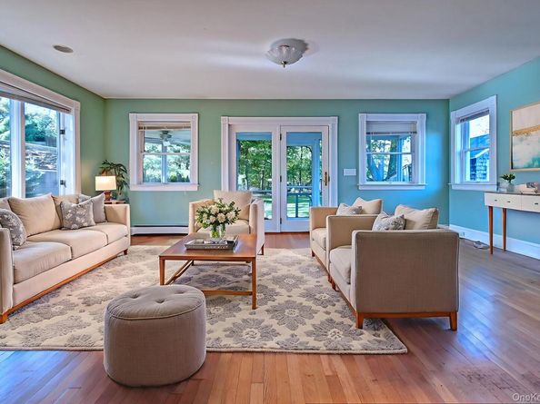 214 Foster Avenue, Sayville NY 11782