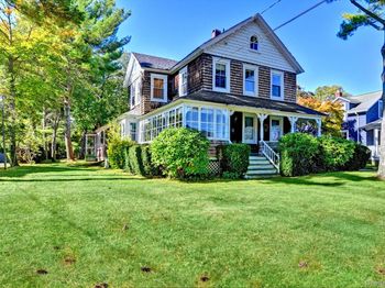 214 Foster Avenue
