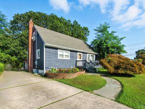 111 Sherbrooke Road, West Babylon NY 11704