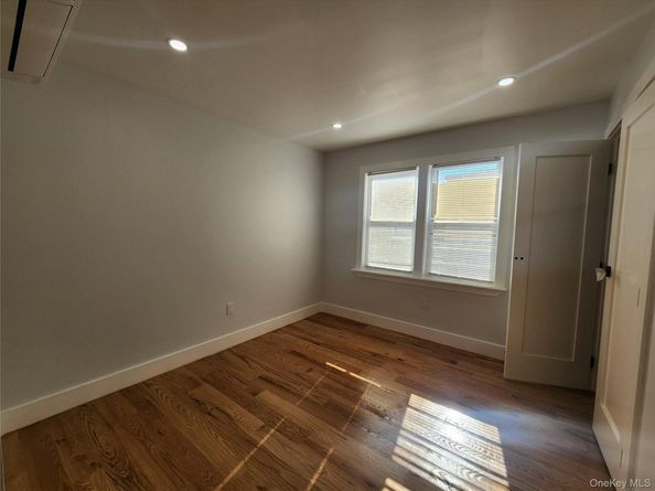330 Taylor Avenue, Bronx NY 10473
