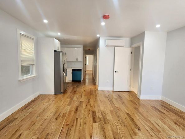 330 Taylor Avenue, Bronx NY 10473