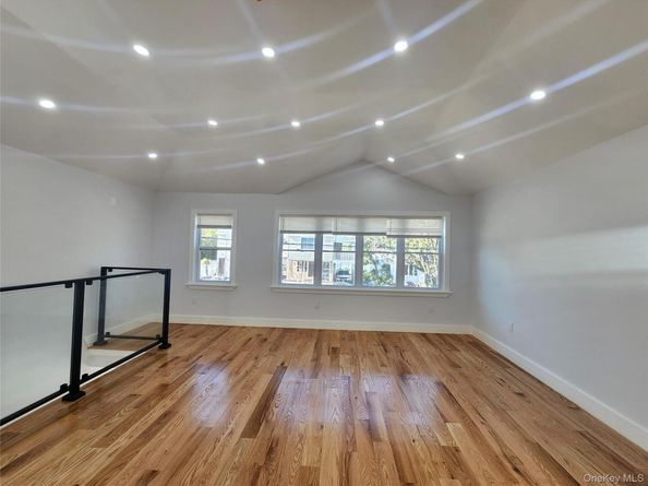 330 Taylor Avenue, Bronx NY 10473