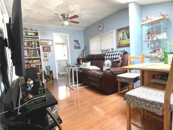 21 Hayden Avenue, Great Neck NY 11024