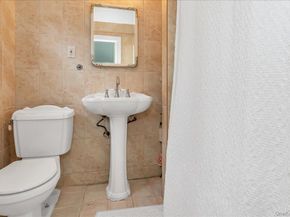 21 Hayden Avenue, Great Neck NY 11024