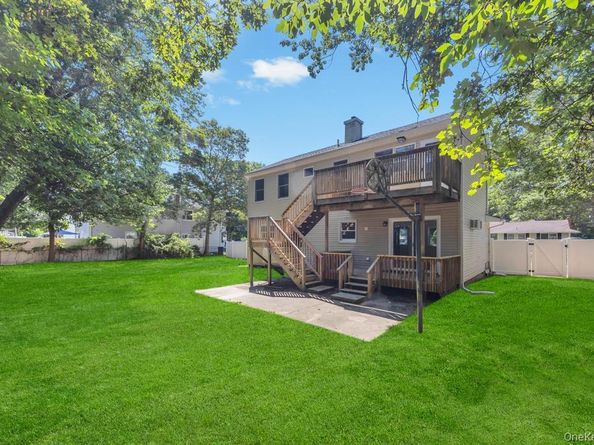 107 Shinnecock Avenue, Mastic NY 11950