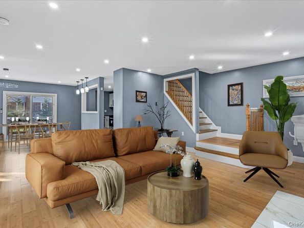 56 Whittier Street, Lynbrook NY 11563