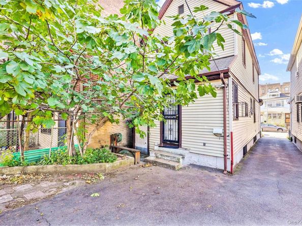 40-43 73rd Street, Maspeth NY 11377