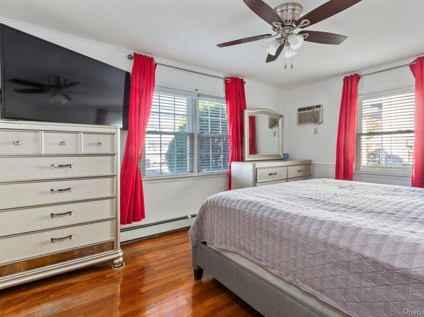 165 Lenox Avenue, Uniondale NY 11553