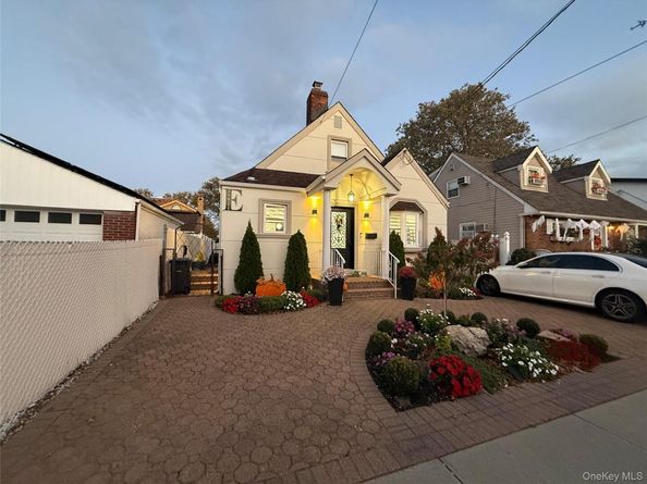 15811 84th Street, Howard Beach NY 11414