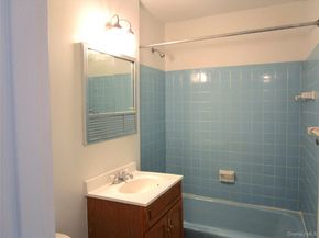 75 Noble Street 126, Lynbrook NY 11563