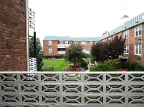 75 Noble Street 126, Lynbrook NY 11563